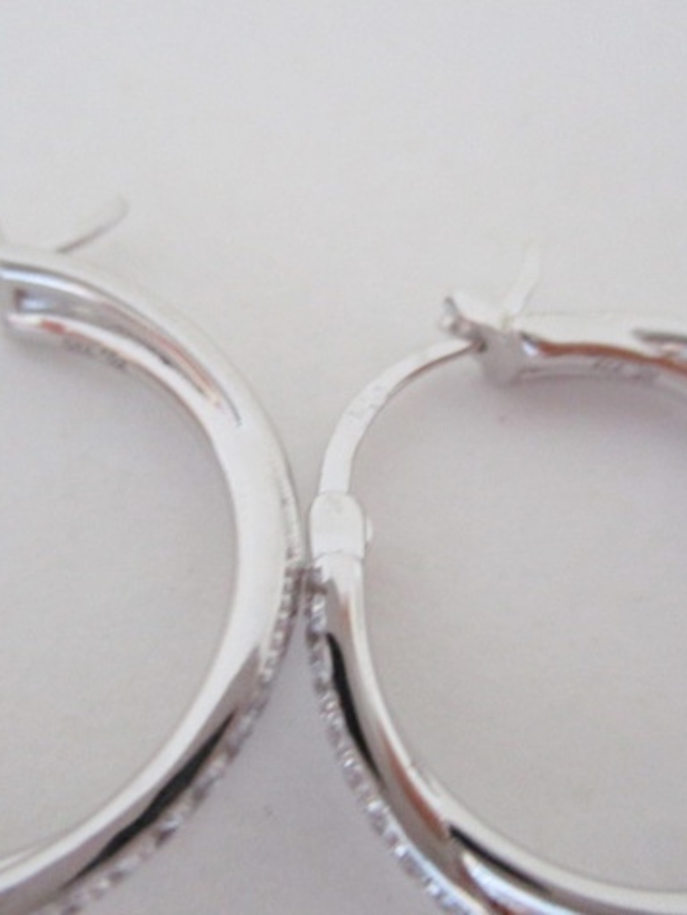 RALPH LAUREN - Pavé Crisscross Hoop Earrings in Sterling Silver - Picture 2 of 9